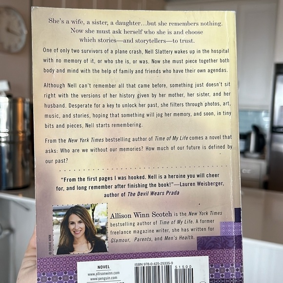 3 Used Novels, Fiction Books Bestseller Stories adult, proficient reading level - Picture 6 of 16